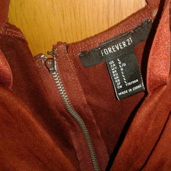 FOREVER 21 STRAPPY CROP TOP - Picture 3 of 4